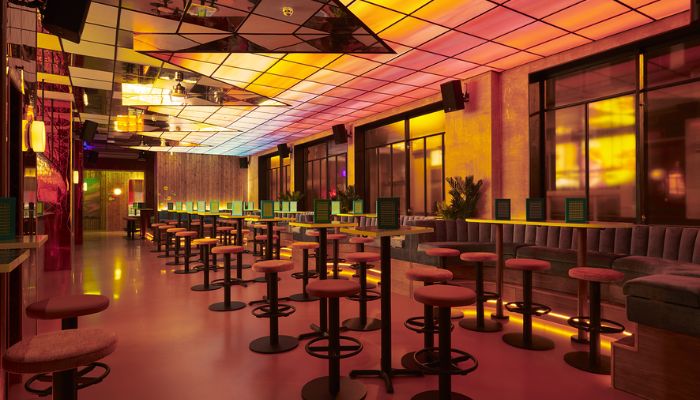 Nikki's Bar