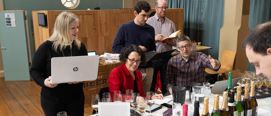 London Spirits Competition Judging Panel London Spirits Competition Judging Panel